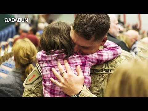 10 soldados vuelven a ver a la familia tras años de servicio. Así fueron sus reencuentros